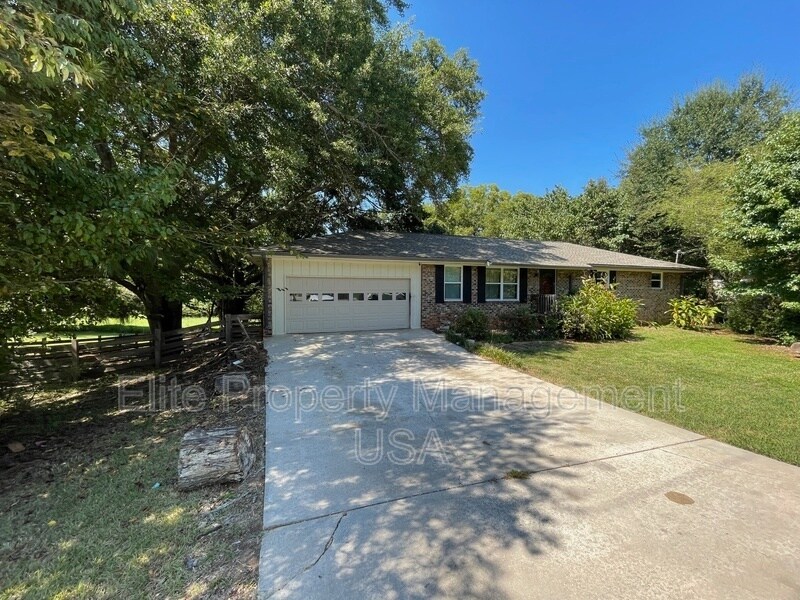 Foto del edificio - 3742 Mountain View Rd