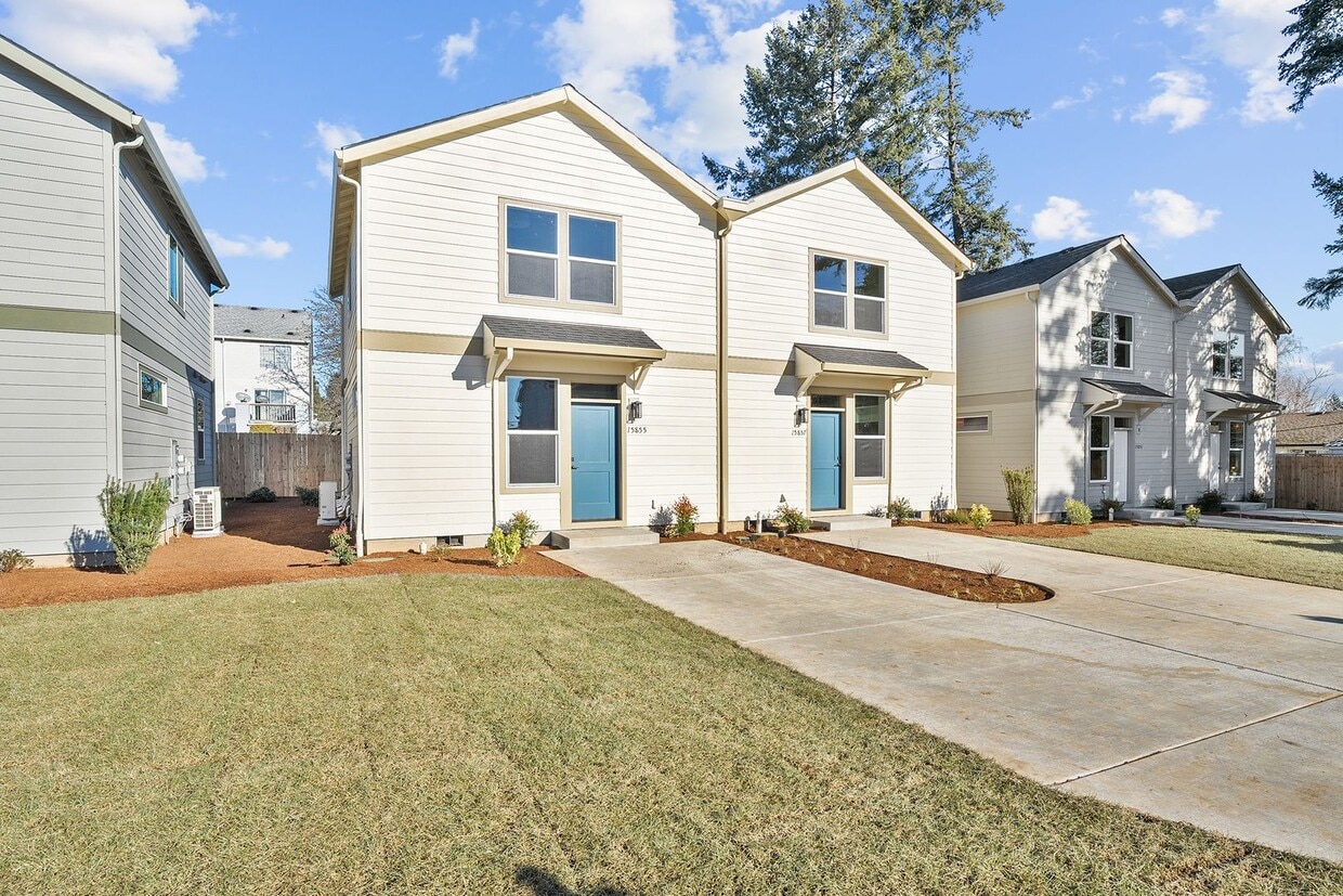 New Build 3 Bed, 1.5 Bath Rental Home in Centennial neighborhood! - New Build 3 Bed, 1.5 Bath Rental Home in Centennial neighborhood!