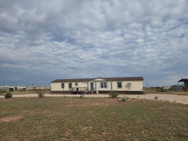 Building Photo - 7301 E County Road 62