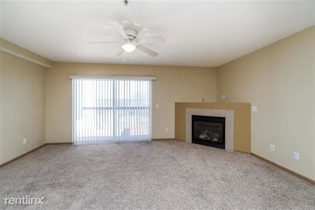 Building Photo - 2 br, 1 bath  - 4600 Grand Ave Unit 9