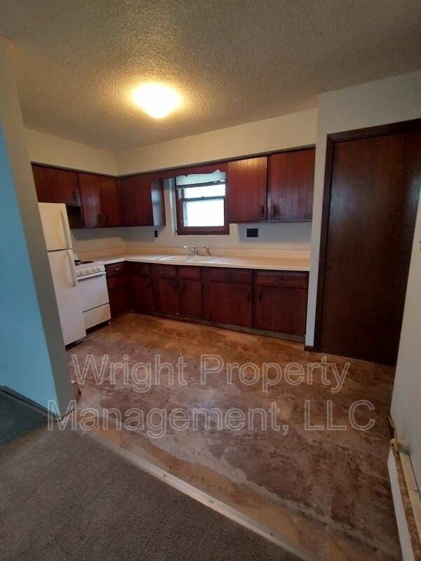 Primary Photo - 1215 2nd St