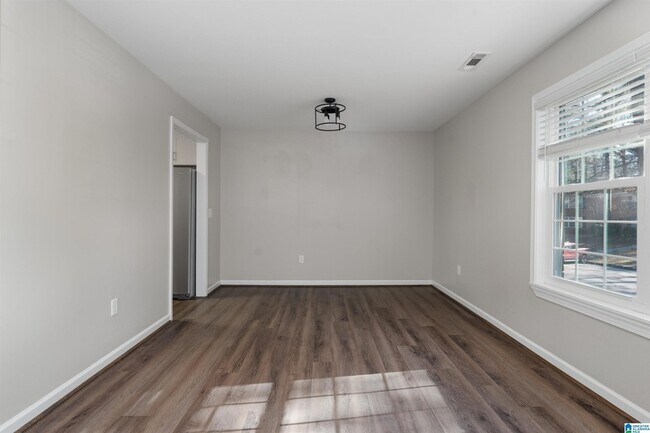 Foto del edificio - 2087 Montreat Cir