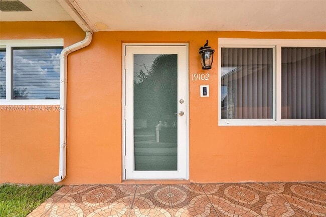 Foto del edificio - 19102 NW 33rd Pl