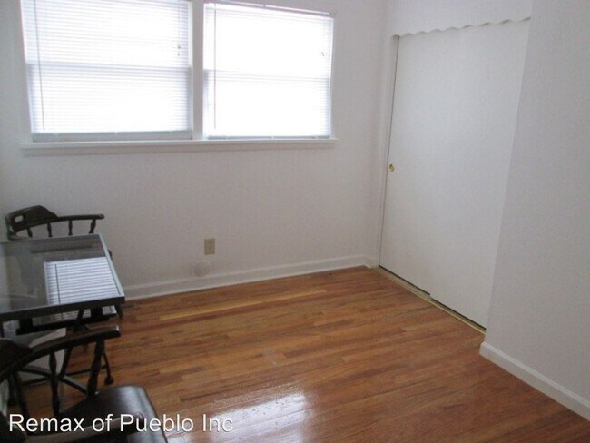 Building Photo - 3 br, 1 bath House - 3503 Miramar Dr