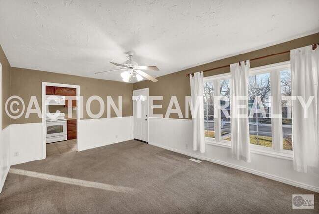 Building Photo - Single Family Home in Bountiful!