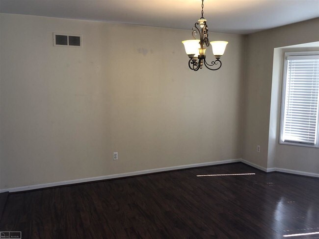 Building Photo - 51139 Westwood Dr