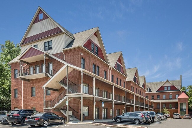 Foto del edificio - 555 Main St