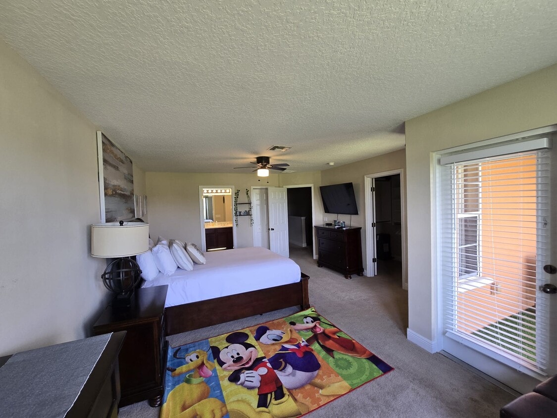 Foto principal - 7596 Assembly Ln