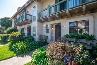 Building Photo - 6867 Alderwood Dr