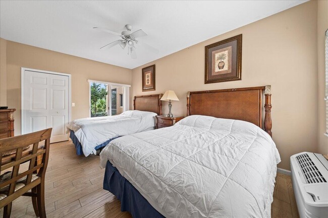 Foto del edificio - 8264 Mulligan Cir