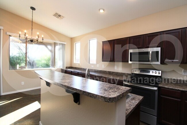 Building Photo - 42805 N 43rd Dr