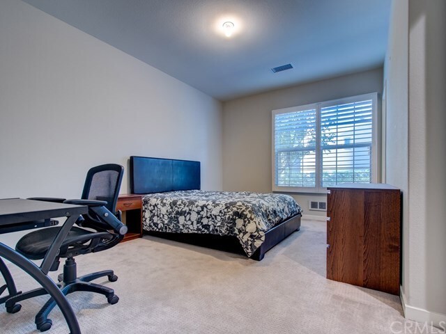 Building Photo - 117 Briarberry