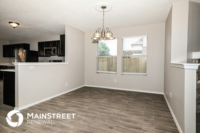 Building Photo - 2943 Volturno Dr