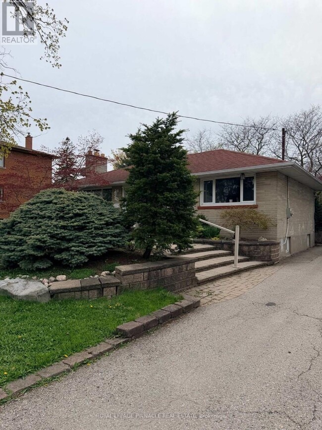Building Photo - 608 Green St