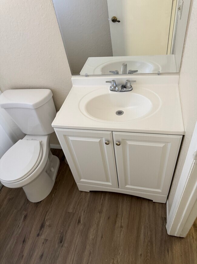 Foto del edificio - 4612 E Camino St