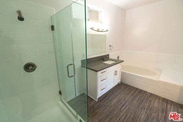 Foto principal - 16070 Sunset Blvd