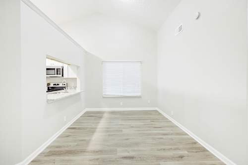 Foto del edificio - 609 Brentmeadow Cir