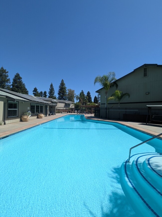 Building Photo - Almondwood Apartments