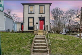 Building Photo - 500 W Wyoming Ave