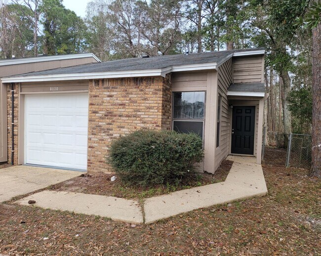 Building Photo - 8170 Kause Rd