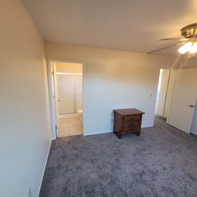 Foto del edificio - Nice and Cozy apartment in Apple Valley wi...