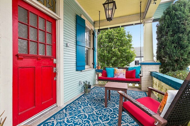 Foto del edificio - Gorgeous 3BD/3BA with Courtyard