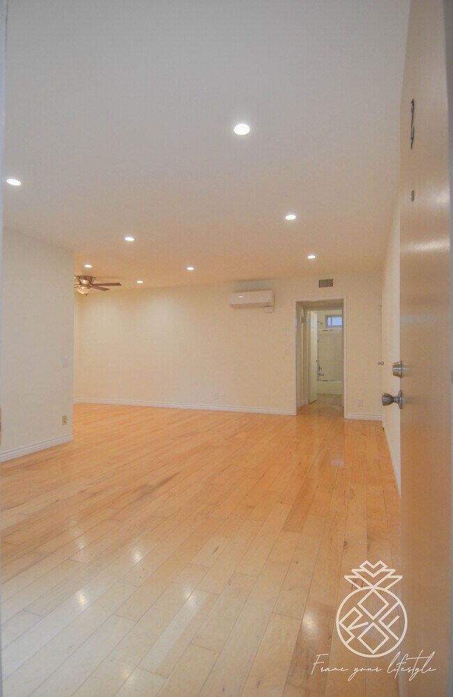 Foto del edificio - 7607 Saint Bernard St