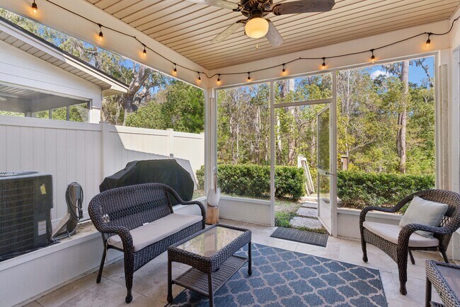 Foto del edificio - 807 Mariners Cir