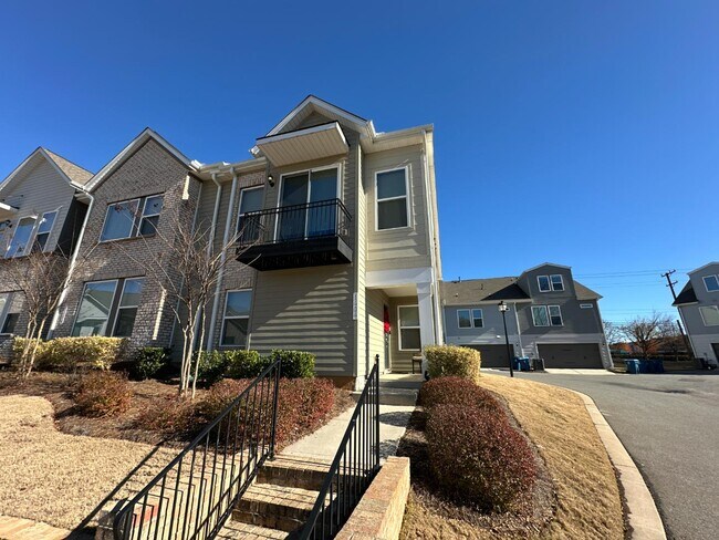 Foto del edificio - 1404 Winding Stream Rd