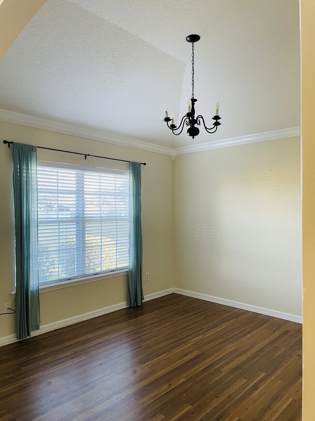 Living Room/Den/Office - 261 Whisper Ridge Dr