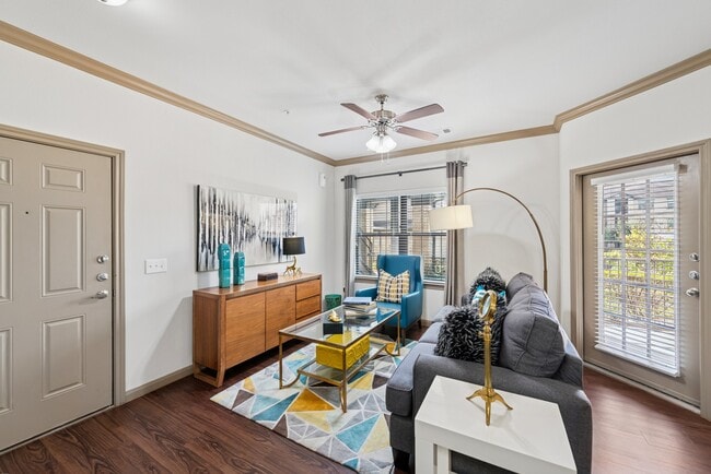 Building Photo - West Creek Apartments