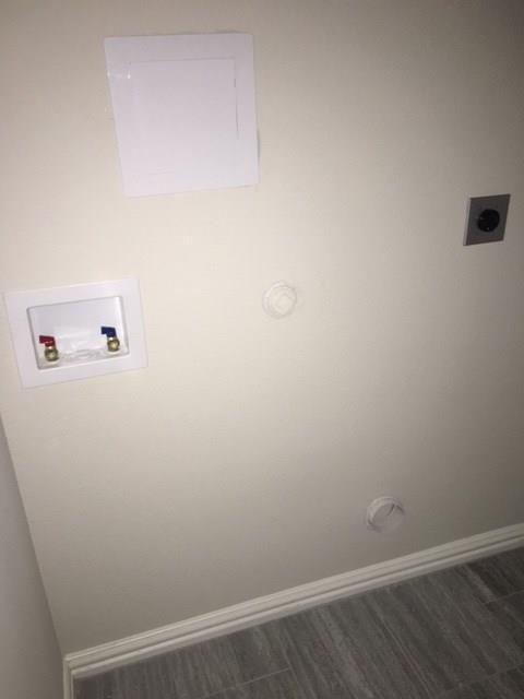 Building Photo - 3703 Brookstone Dr