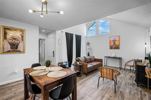 Foto del edificio - 4643 Country Creek Dr