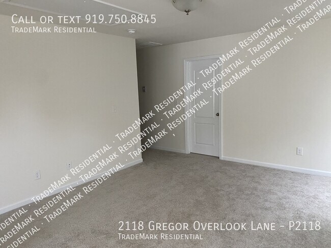 Building Photo - 2118 Gregor Overlook Ln