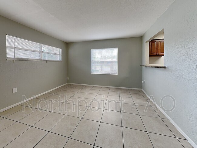 Foto del edificio - 3610 E Clifton St