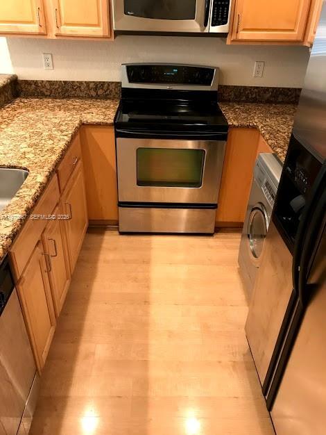 Foto del edificio - 151 NE 16th Ave