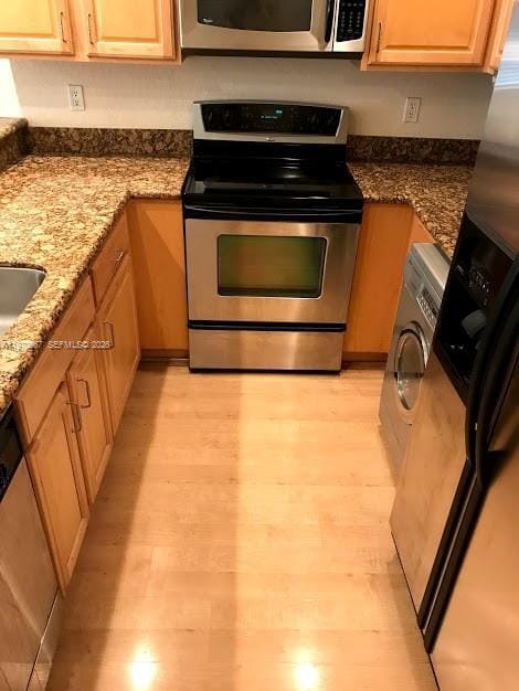 Building Photo - 151 NE 16th Ave