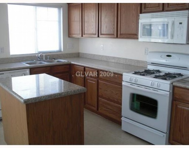 Building Photo - 2781 Fountain Ridge Ln