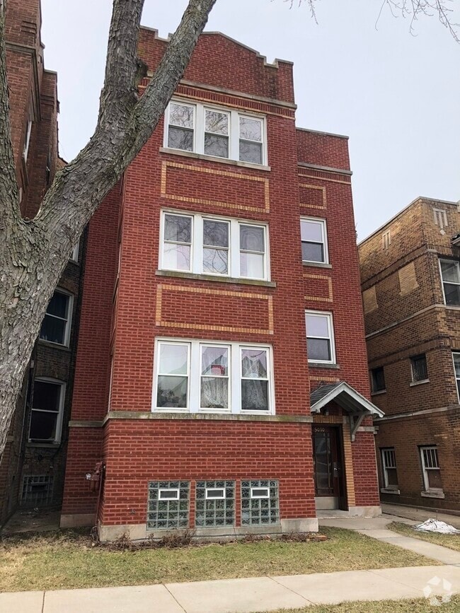 Building Photo - 5010 N Sawyer Ave