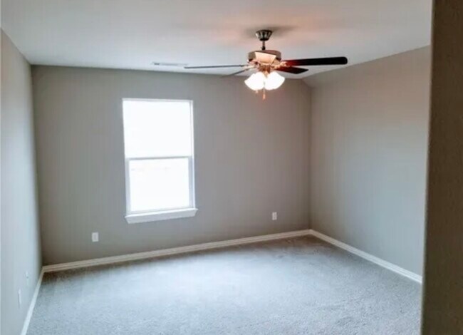 Foto del edificio - 4401 SW Layton Rd