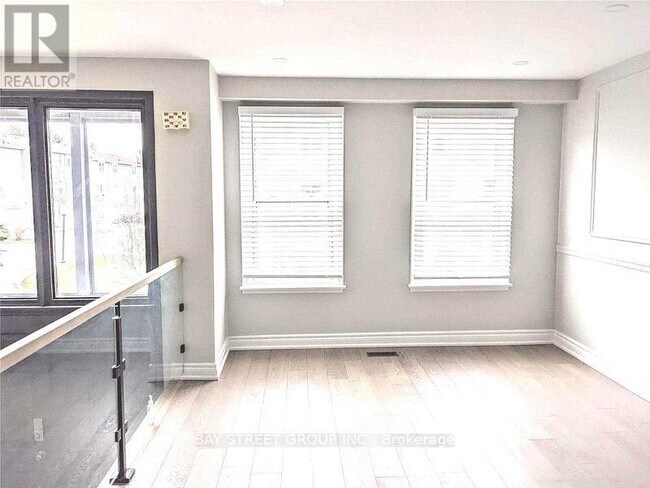 Photo du bâtiment - 1896 John St.