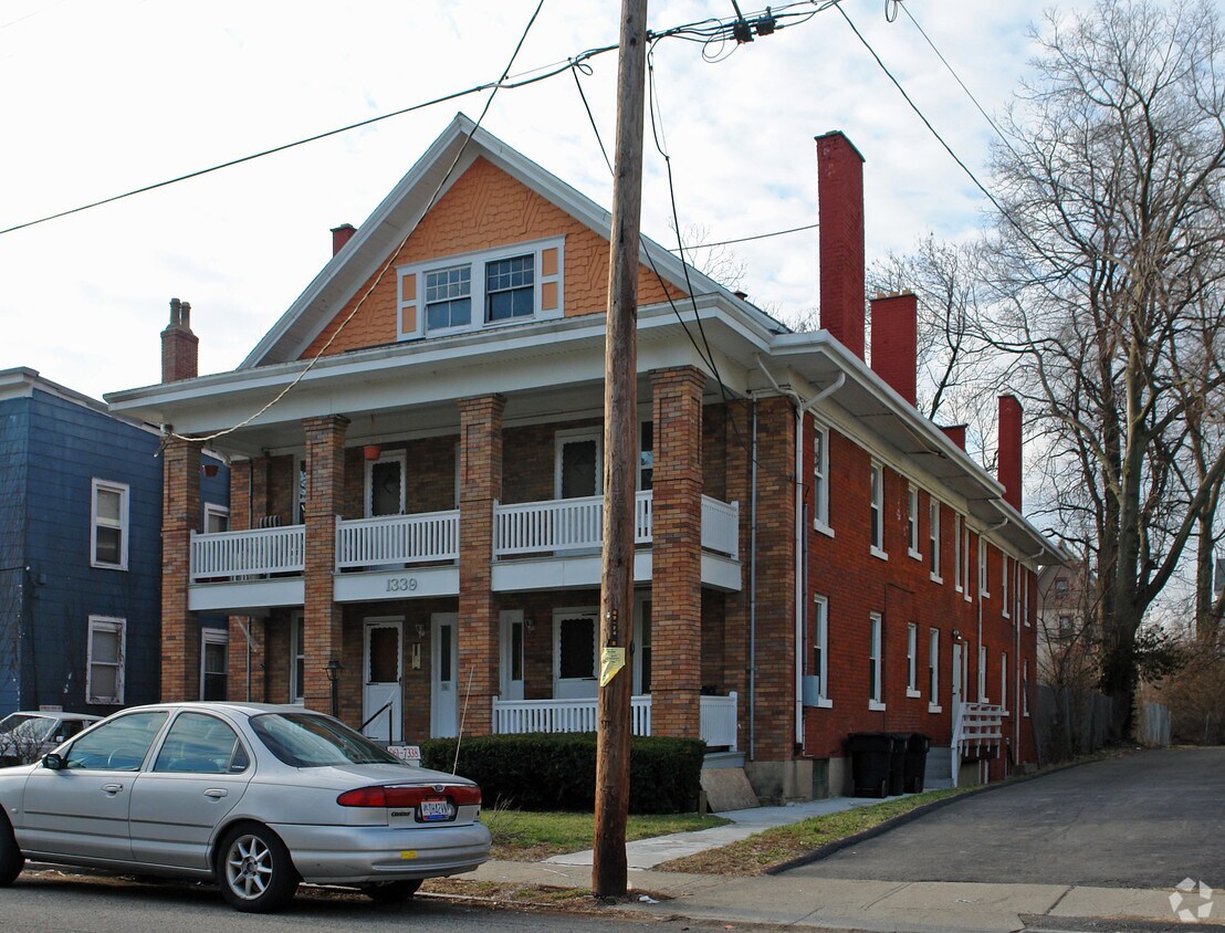 Building Photo - 1339 Lincoln Ave