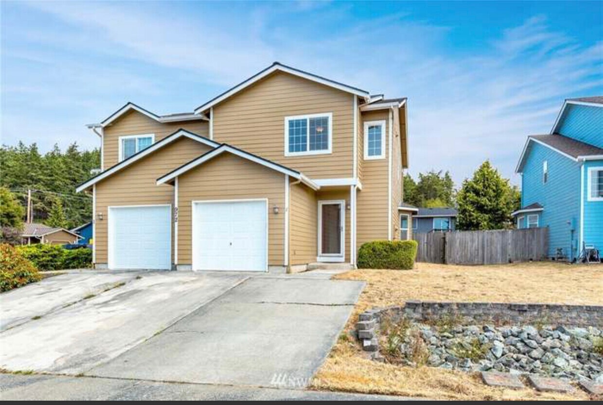 Foto principal - 972 NW Quarterdeck Loop