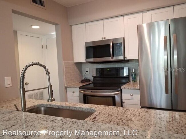 Foto del edificio - 1 br, 1.5 bath House - 5101 Eaglesmere Dri...