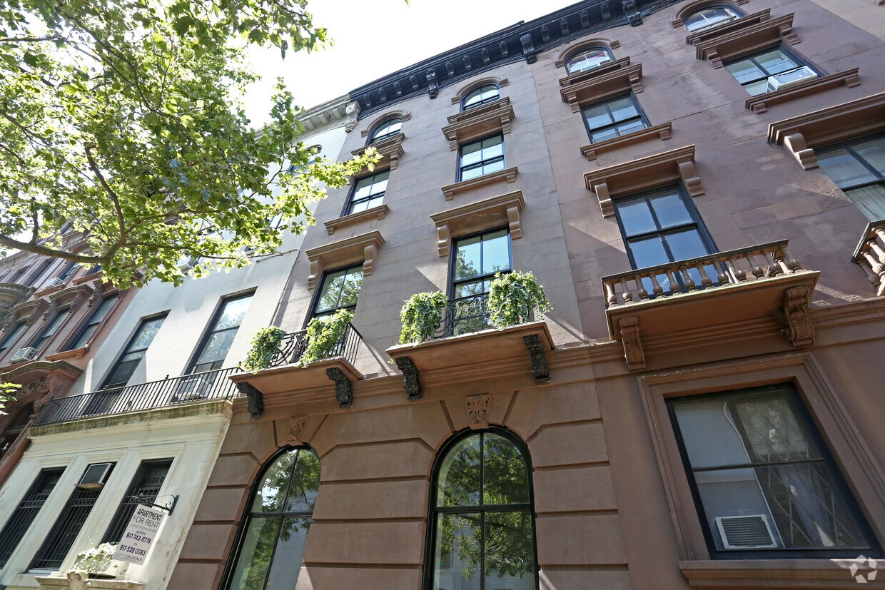Building Photo - 100 Pierrepont St