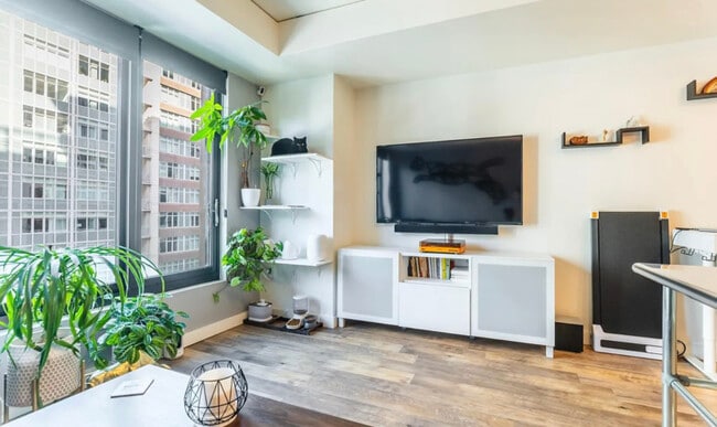 Photo - 1750 Wewatta St Apartment