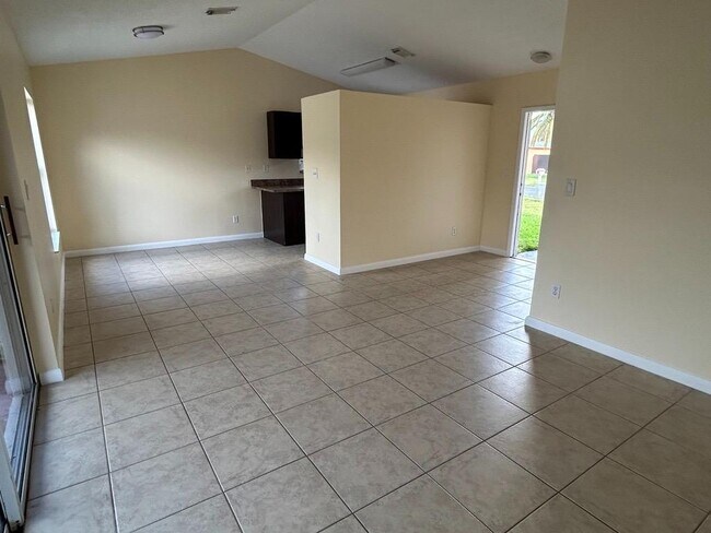 Building Photo - 12752 SW 250th Terrace