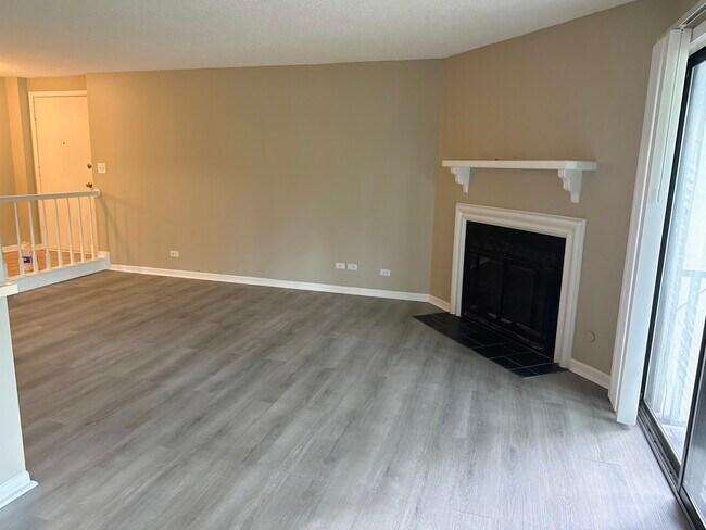 Building Photo - 5S470 Scots Dr