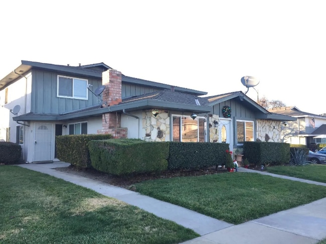 Building Photo - 272 Tradewinds Ct