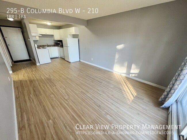 Building Photo - Great 1-beroom Suite! Only 3 blocks from t...